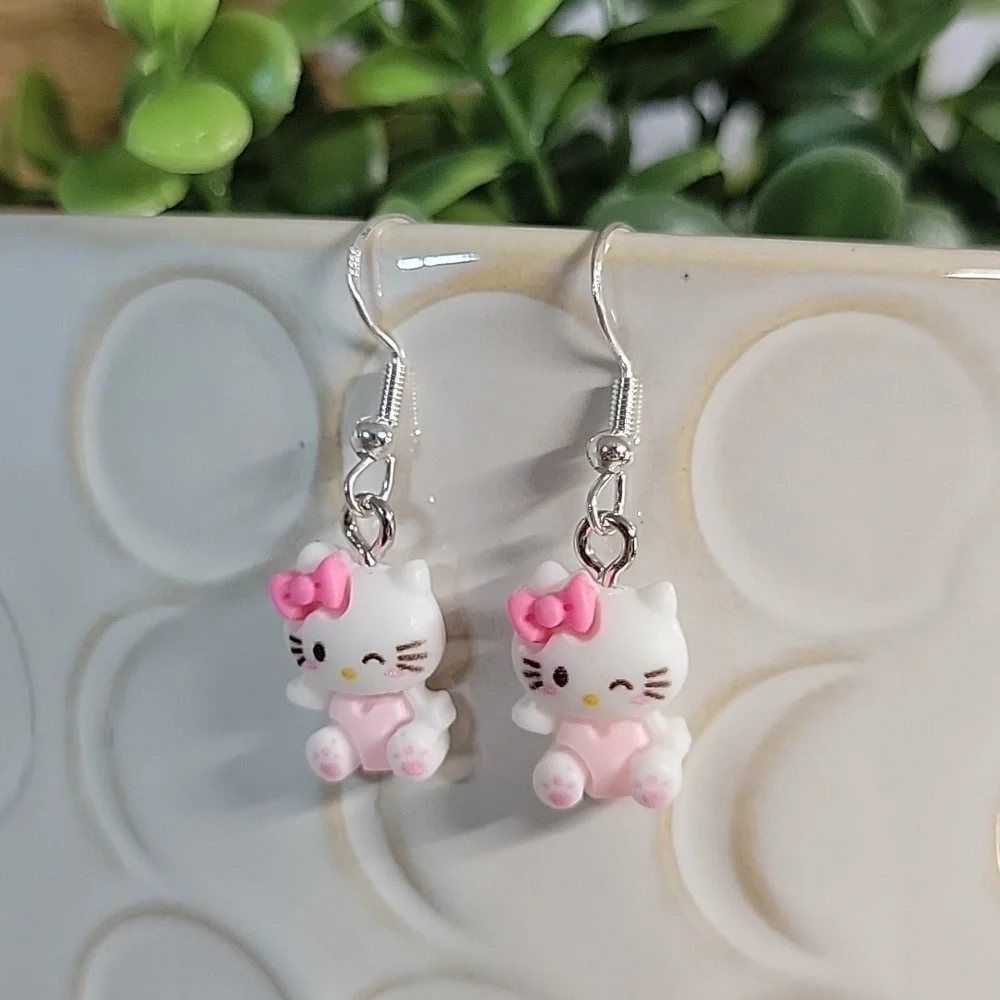 🔥LAST PAIR🔥 HELLO KITTY DAINTY DROP EARRINGS, 925 wires